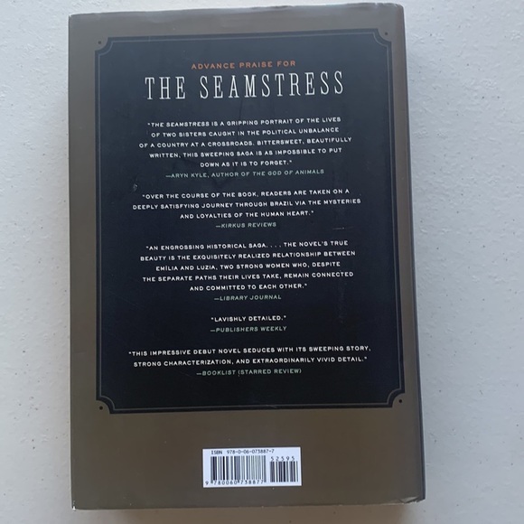 ✨2 for $15✨ The Seamstress Hardcover Book Written By Frances De Pontes Peebles - Picture 3 of 8